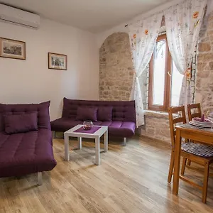 Irma Apartment Pula